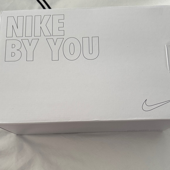 Nike Dunk Low Sneakers NEW - Picture 8 of 8